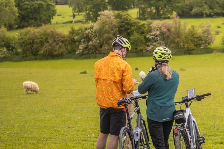 Cycle the Cotswolds