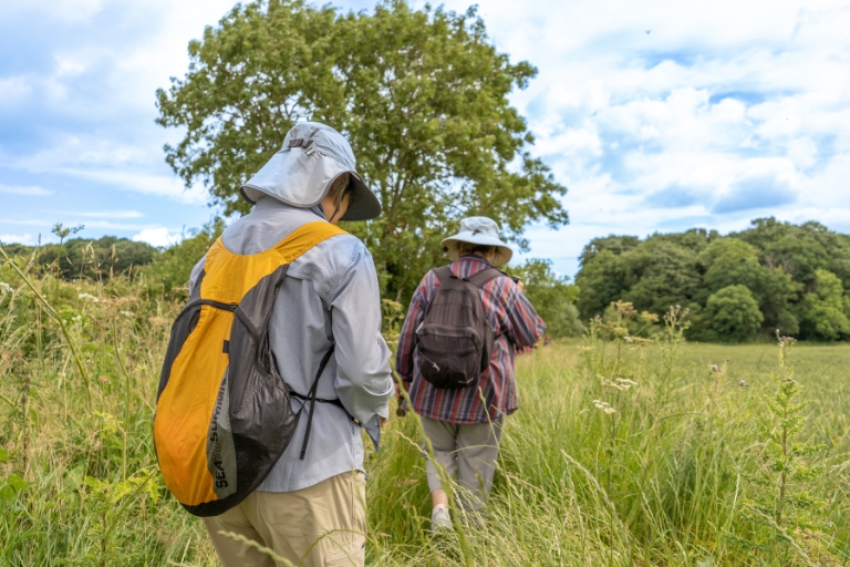 walking in the cotswolds