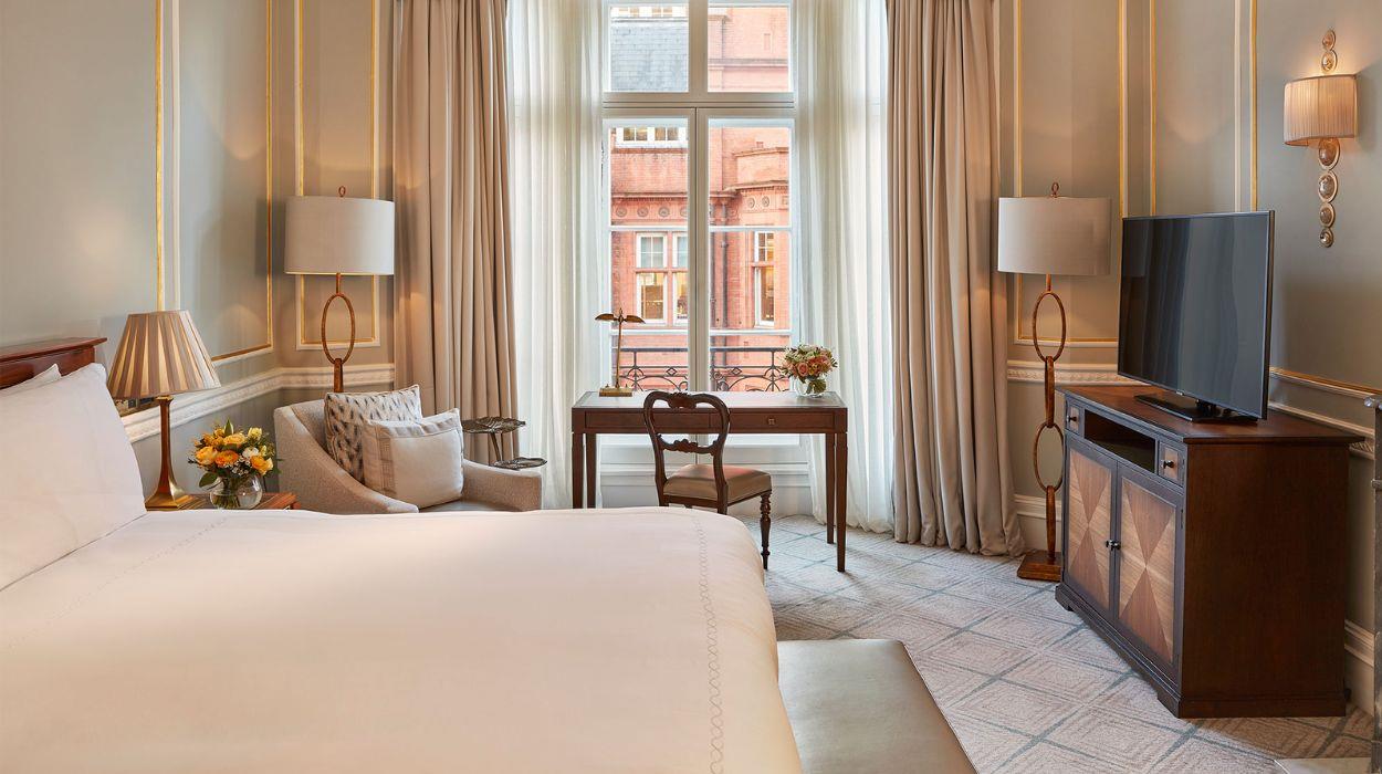 claridges_rsz_08102025141940764jpg