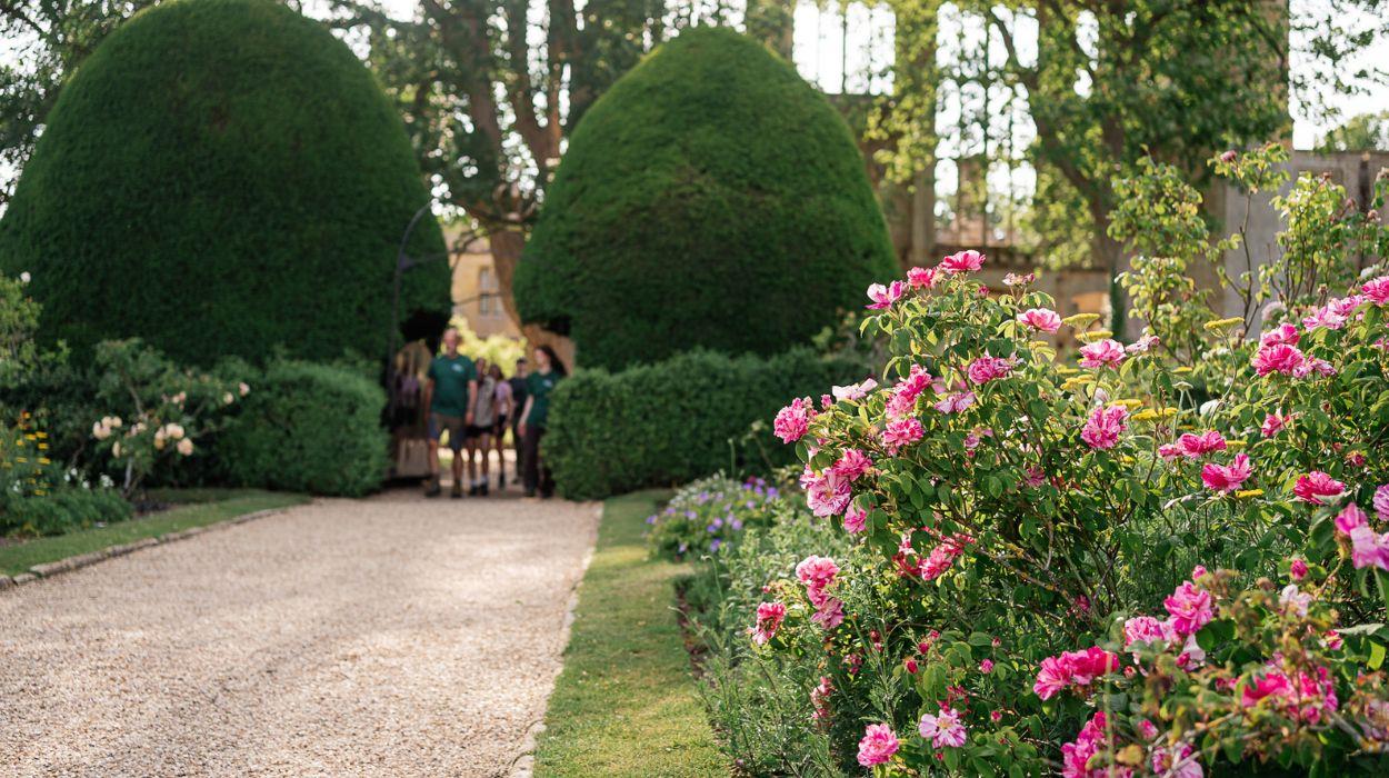 english-social-season-tennis-gallery-7_rsz_07102025144315180jpg