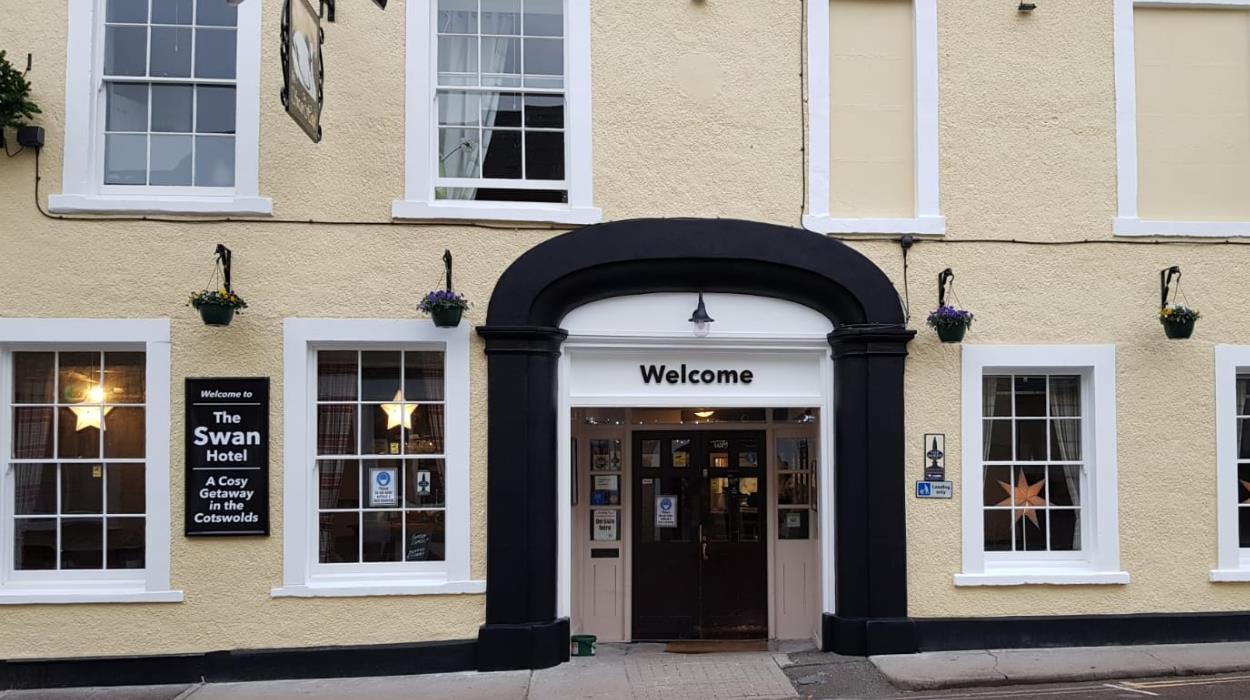 the-swan_rsz_27082025115135491jpg