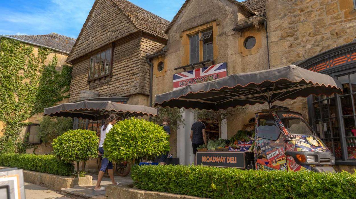 walk-the-cotswold-way-8-days-tour-gallery-7_rsz_11092025110342220jpg